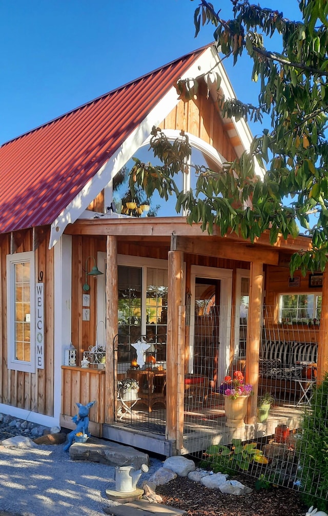 717 Conrad Hill Way, Colville, WA 99114 - property entrance featuring metal roof