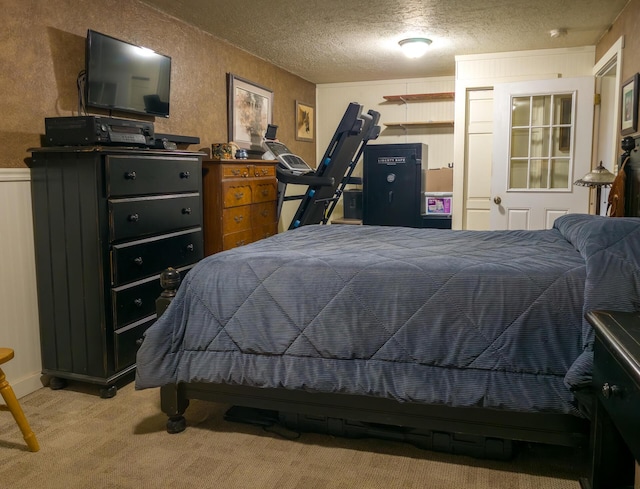 1239 Kewa Meteor Rd, Inchelium, WA 99138 - carpeted bedroom with a textured ceiling