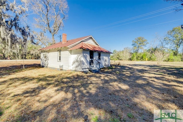 view of side of home