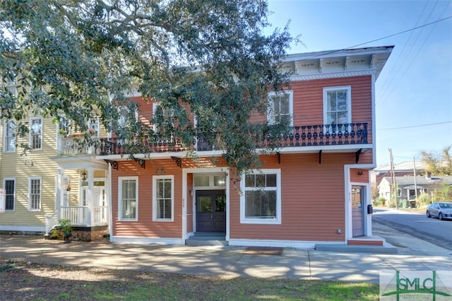 view of italianate house