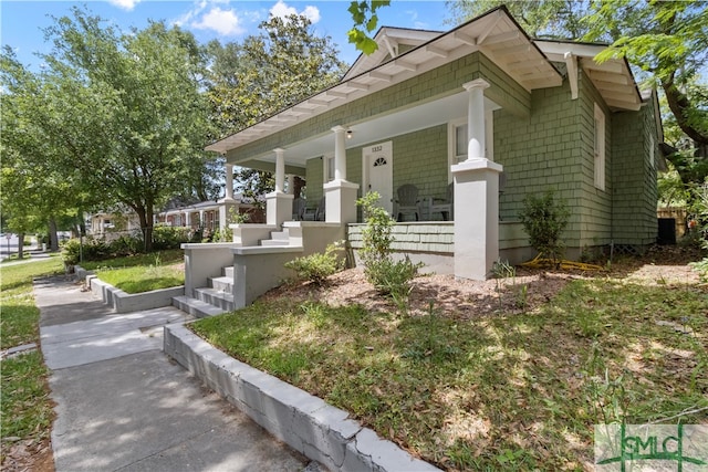 view of front of property with covered porch