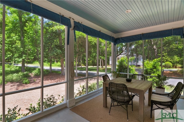 view of sunroom / solarium