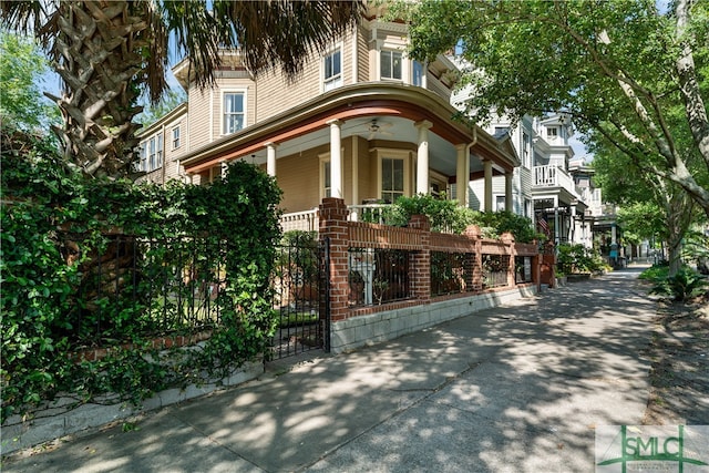 view of front facade featuring covered porch