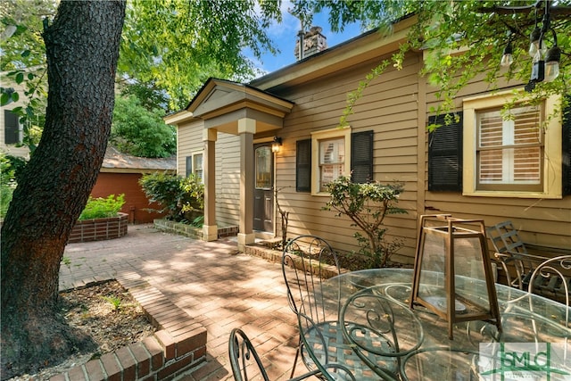 view of front of property with a patio area