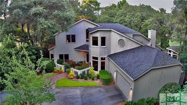 view of front of property featuring a garage