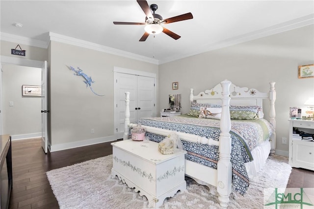 bedroom featuring ornamental molding, a closet, ceiling fan, and dark wood-type flooring