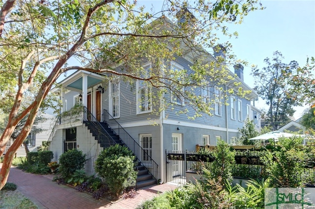 view of front of home