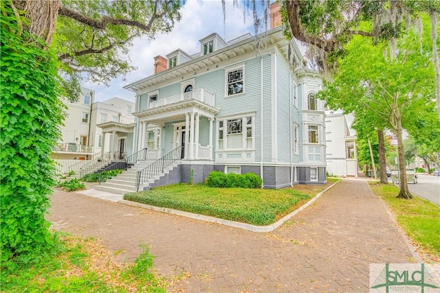 view of italianate house