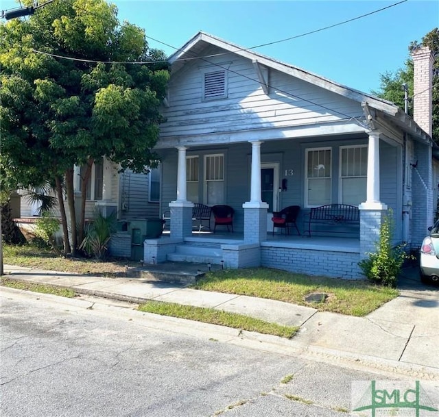 view of front of home with covered porch