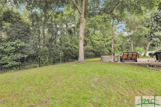 view of yard with a patio