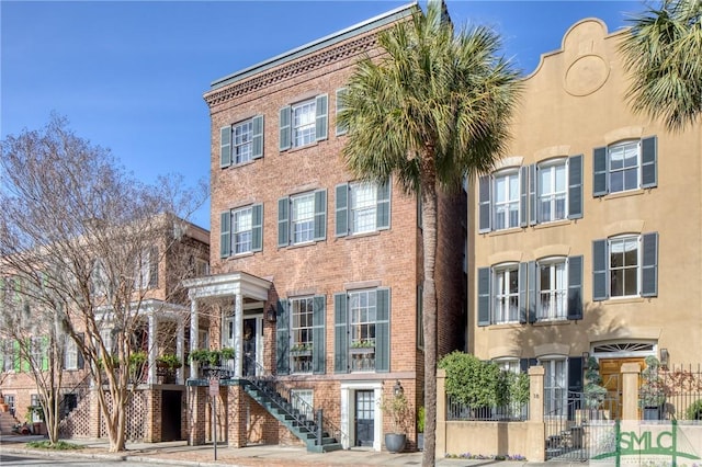 20 W Taylor St, Savannah, GA 31401 - photo 2