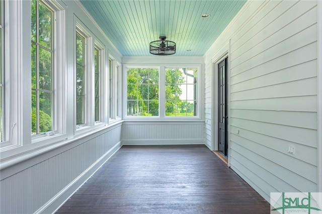 view of unfurnished sunroom