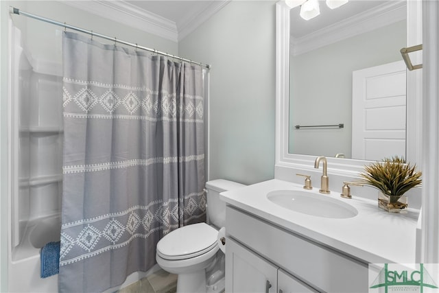 full bathroom featuring vanity, toilet, crown molding, and shower / tub combo with curtain