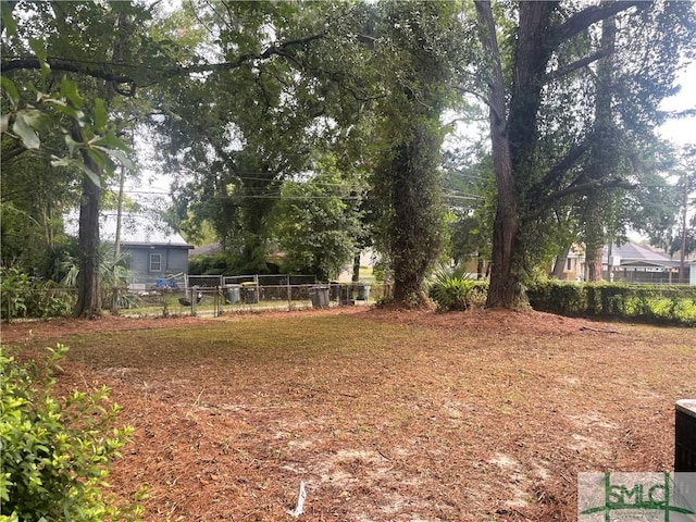 1340 E Henry St, Savannah, GA 31404 - view of yard featuring fence