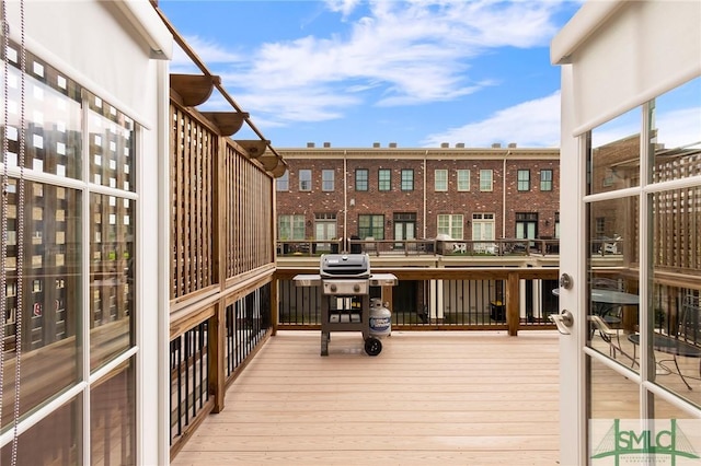 453 Port St, Savannah, GA 31401 - wooden terrace featuring area for grilling