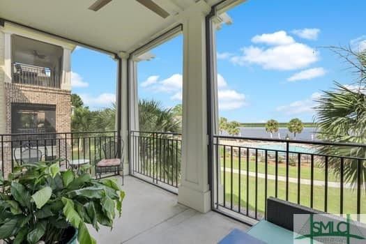 balcony with a ceiling fan