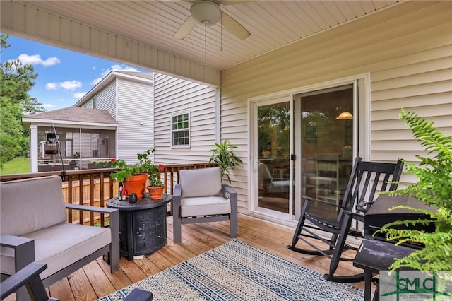 deck with ceiling fan