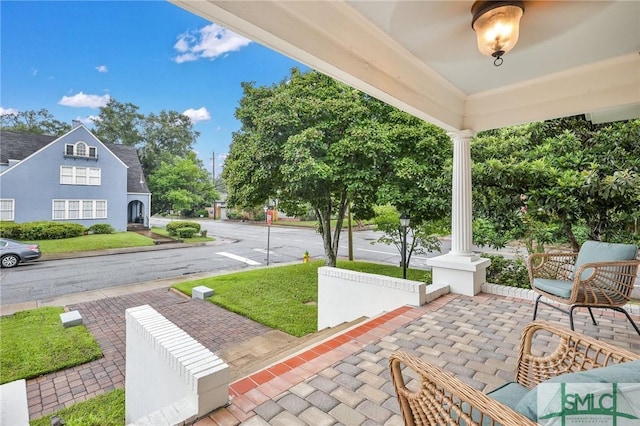 202 E 51st St, Savannah, GA 31405 - view of patio