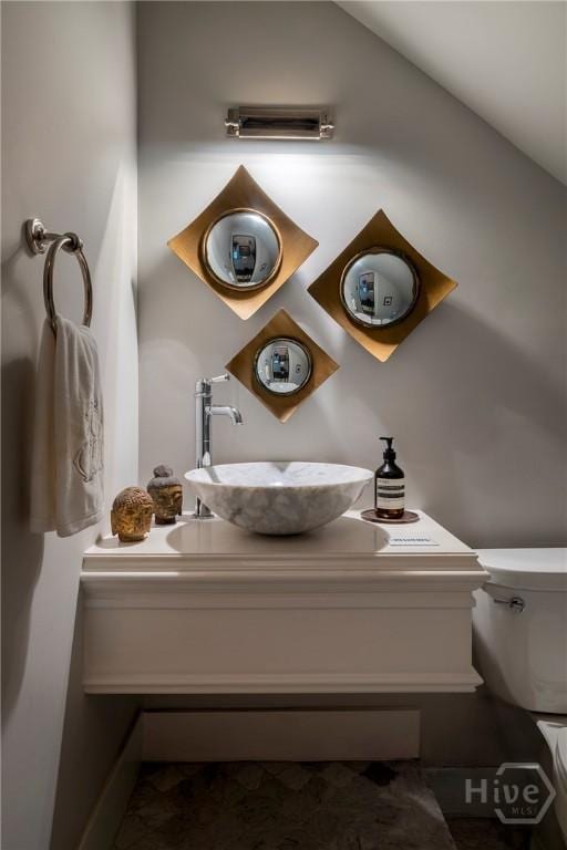 56 E 54th St, Savannah, GA 31405 - half bath featuring a sink and toilet