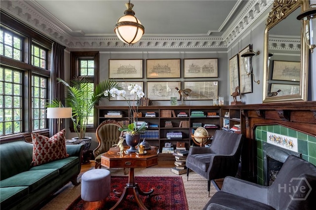 56 E 54th St, Savannah, GA 31405 - living area featuring crown molding