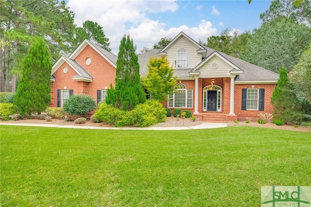 view of front of house with a front yard