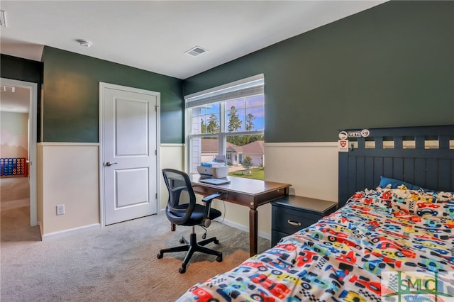 view of carpeted bedroom