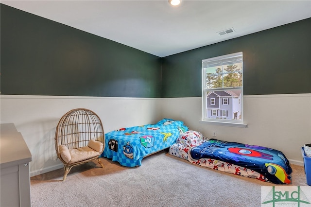 bedroom with carpet flooring