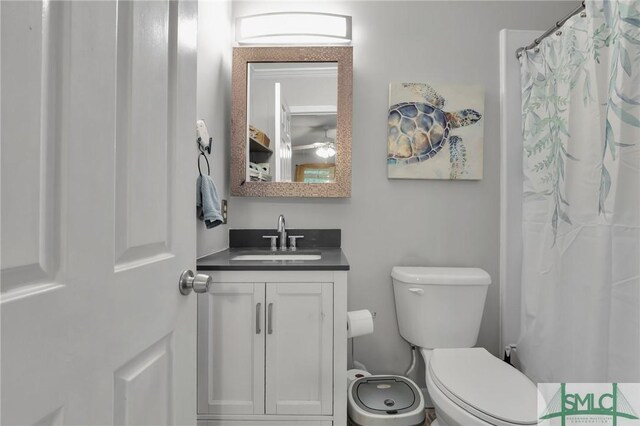 15 Cromwell Pl, Savannah, GA 31410 - bathroom with toilet and vanity