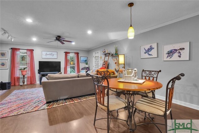 15 Cromwell Pl, Savannah, GA 31410 - dining area featuring recessed lighting, wood finished floors, ornamental molding, a ceiling fan, and baseboards