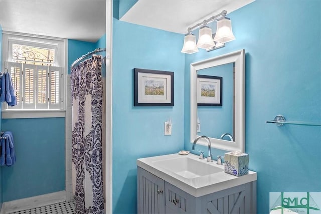 117 W Gaston St, Savannah, GA 31401 - bathroom with a shower with curtain, baseboards, and vanity
