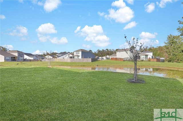 view of yard featuring a water view