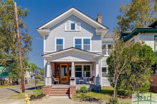 view of front of property featuring a porch