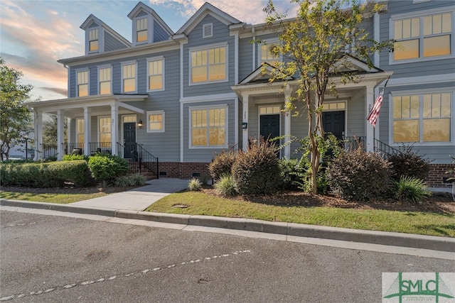 view of front of property