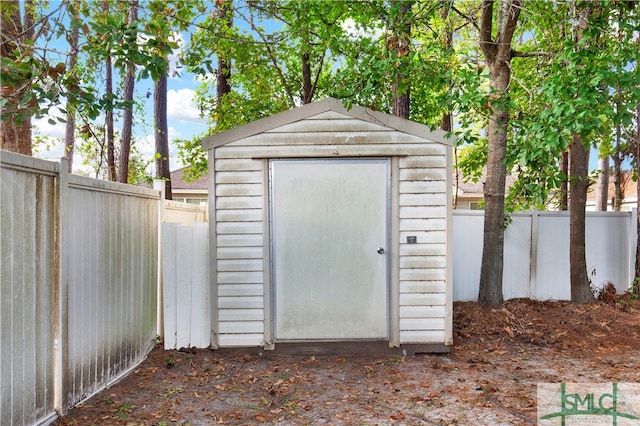 view of outbuilding