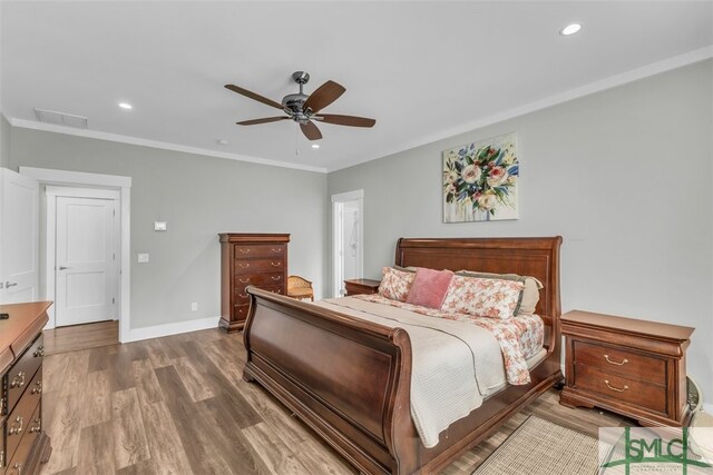 5261 Mill Branch Club Rd, Pembroke, GA 31321 - bedroom featuring wood finished floors, recessed lighting, ornamental molding, baseboards, and a ceiling fan