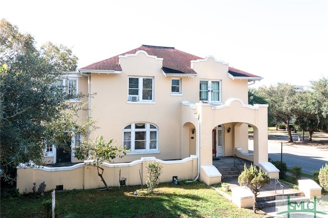 view of mediterranean / spanish-style home