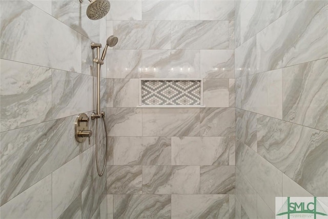 215 Wildwood Dr, Sylvania, GA 30467 - detailed view of a tile shower
