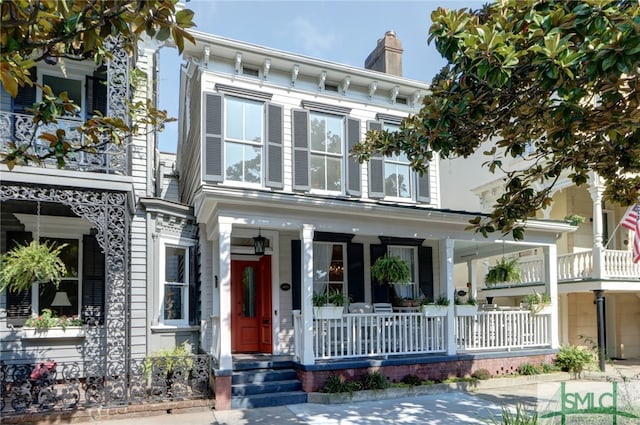 view of italianate house