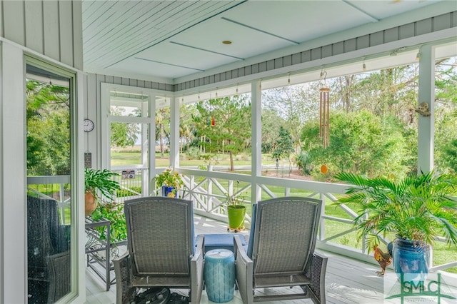 view of sunroom / solarium