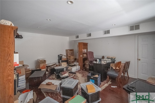 18 E 34th St, Savannah, GA 31401 - misc room with recessed lighting
