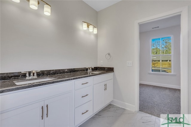 bathroom with vanity