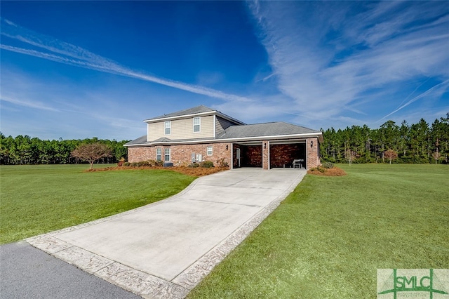 view of front of home with a front lawn