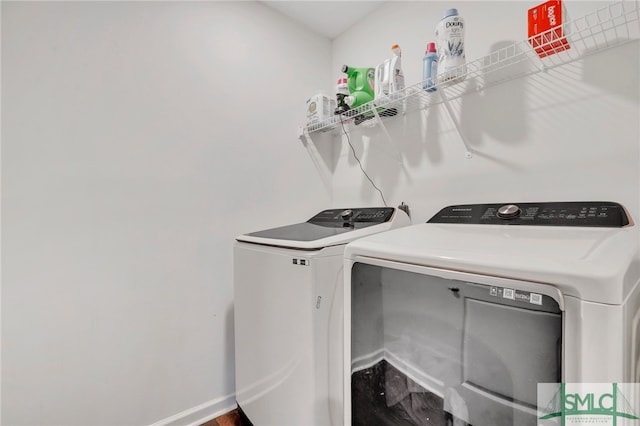 laundry room featuring washer and dryer