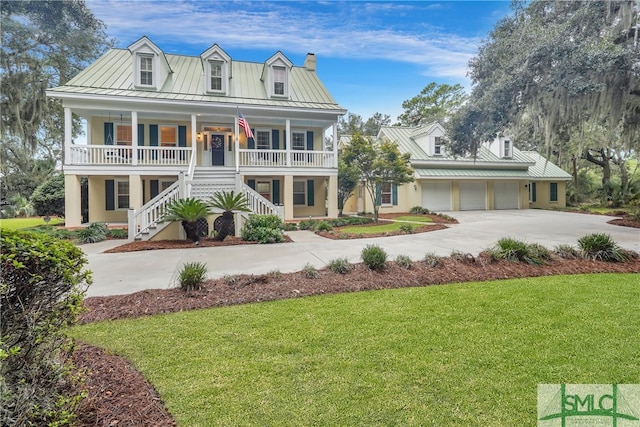 view of front of property with a porch and a front lawn