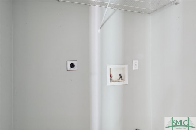 laundry area with electric dryer hookup and hookup for a washing machine