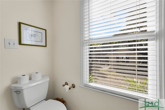 bathroom featuring toilet