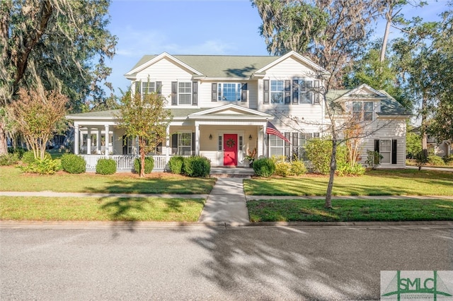 view of front of house with a front lawn