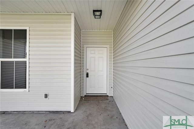 view of property entrance