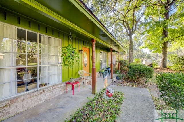 view of patio / terrace with a porch