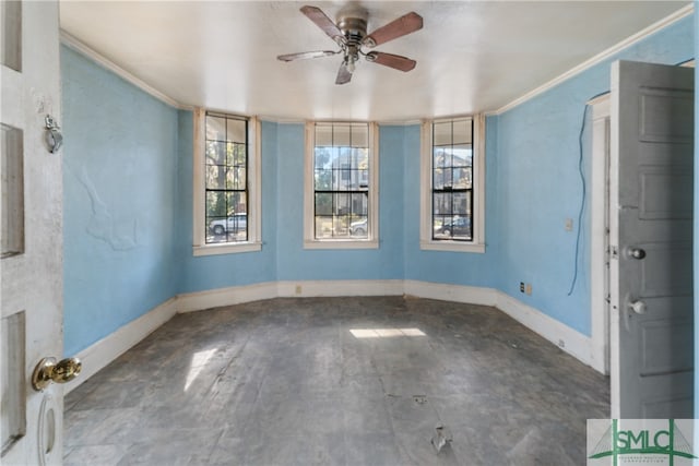 empty room featuring ceiling fan